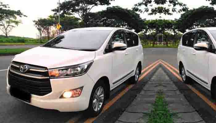 Sewa mobil di Solo dengan driver